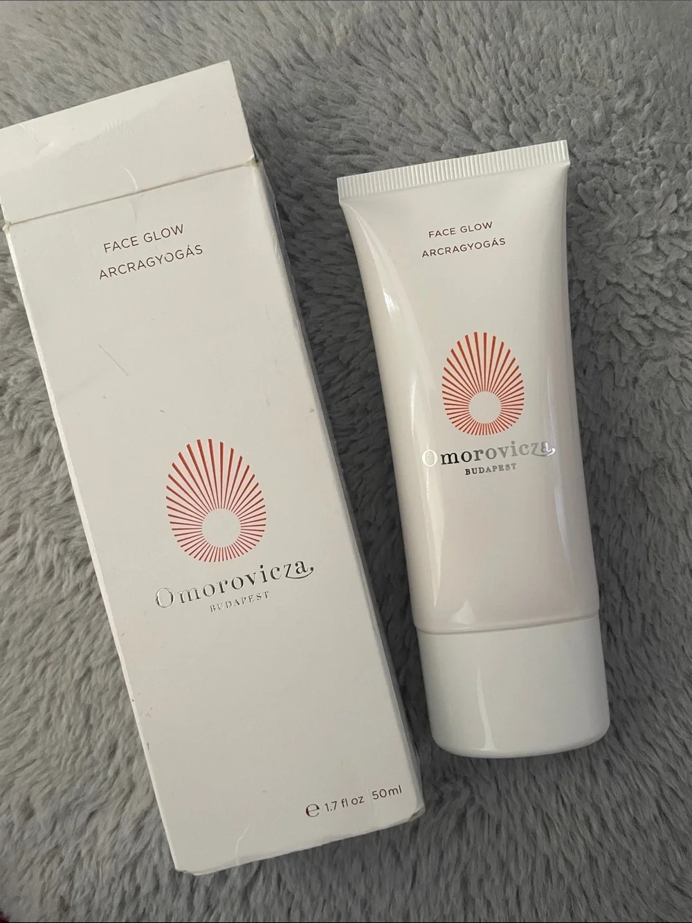 Face Glow - White